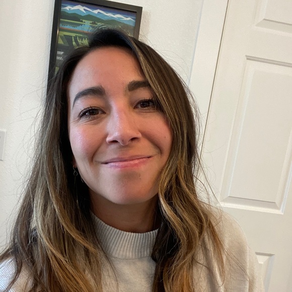 Meet your Posher, Ashley - Picture 1 of 2